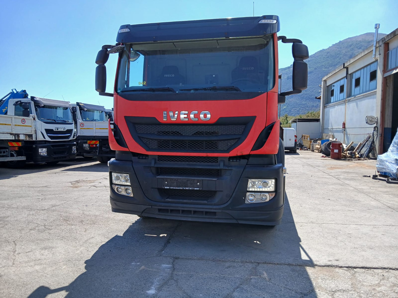 IVECO STRALIS 260S40 - Camion plateau: photos 5 IVECO STRALIS 260S40 - Camion plateau: photos 5
