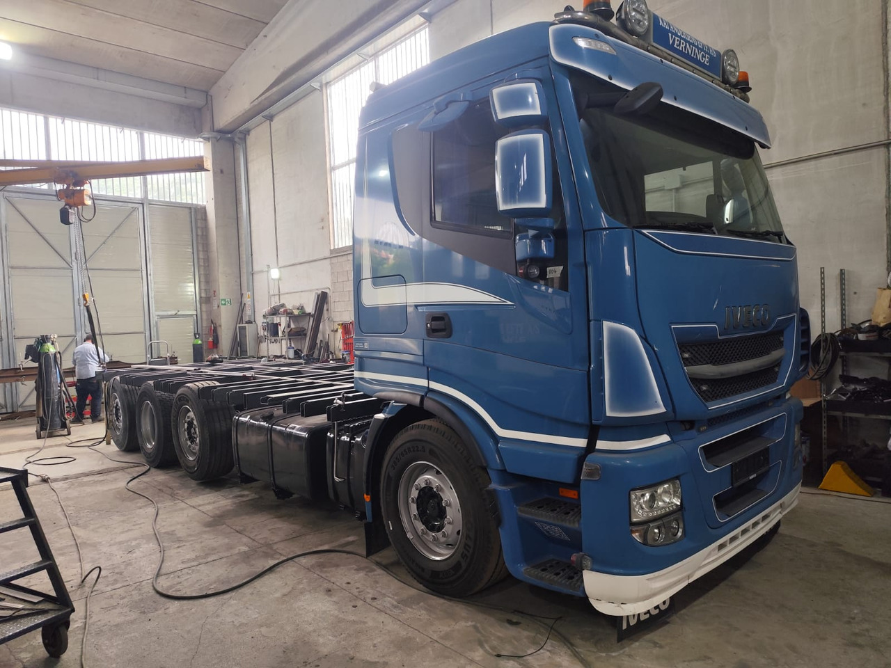 IVECO STRALIS 320S50 - Camion plateau: photos 1 IVECO STRALIS 320S50 - Camion plateau: photos 1