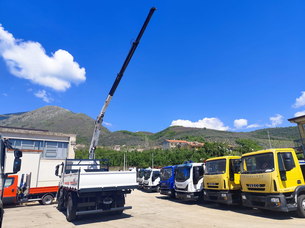 Camion grue, Camion benne IVECO STRALIS CUBE 190S33: photos 18