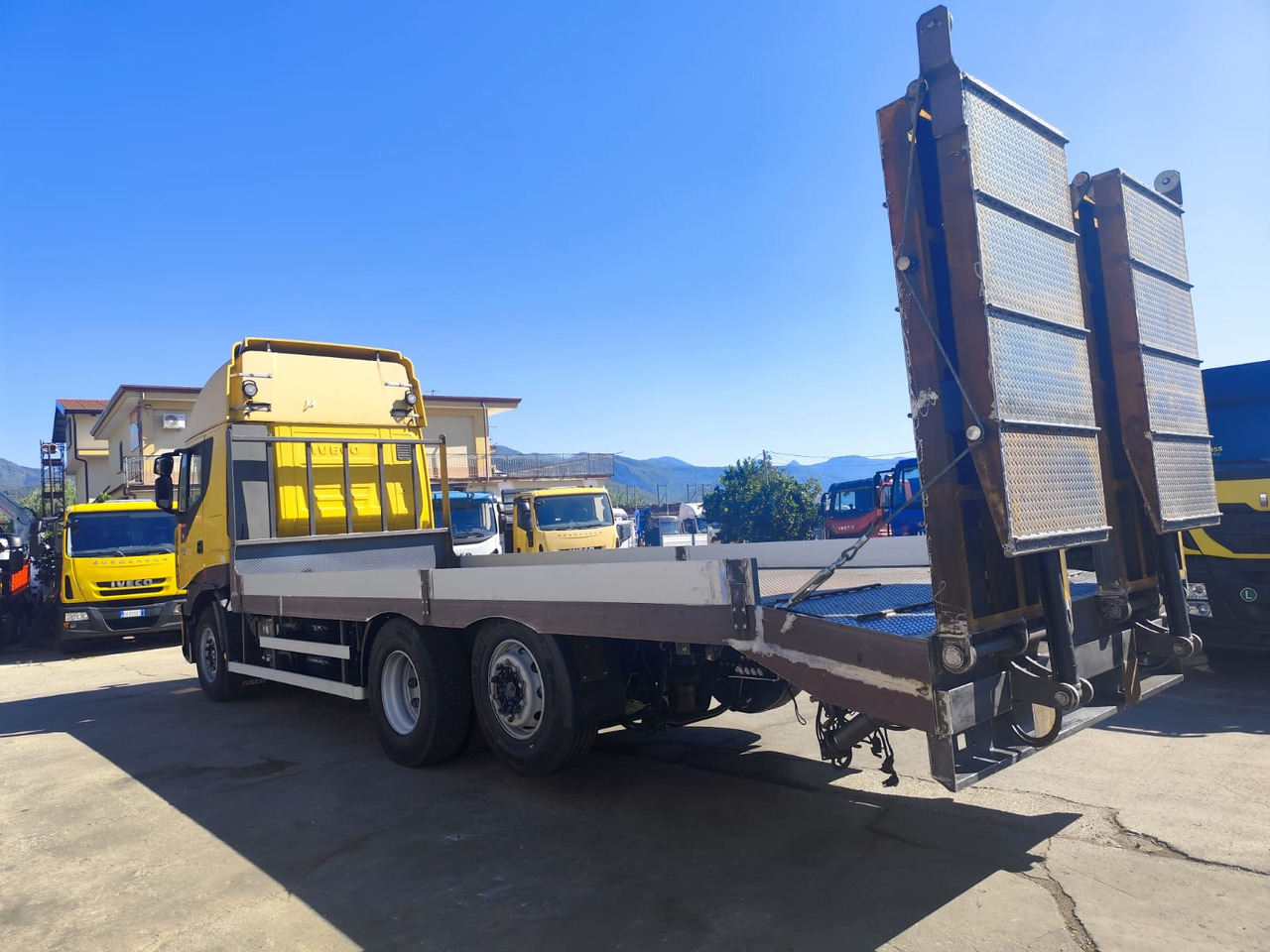 Camion plateau IVECO STRALIS CUBE AD260S42: photos 10