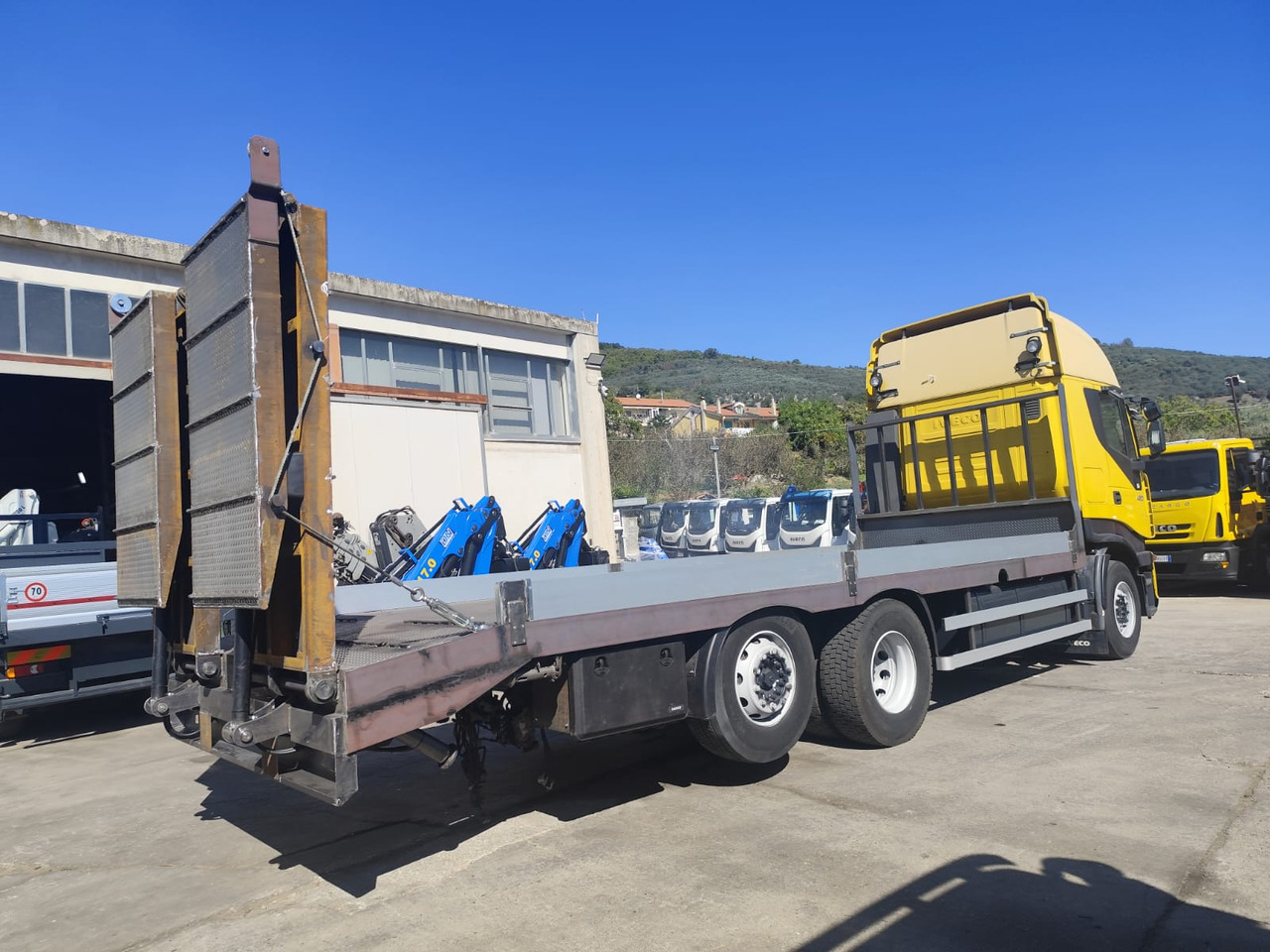 Camion plateau IVECO STRALIS CUBE AD260S42: photos 23