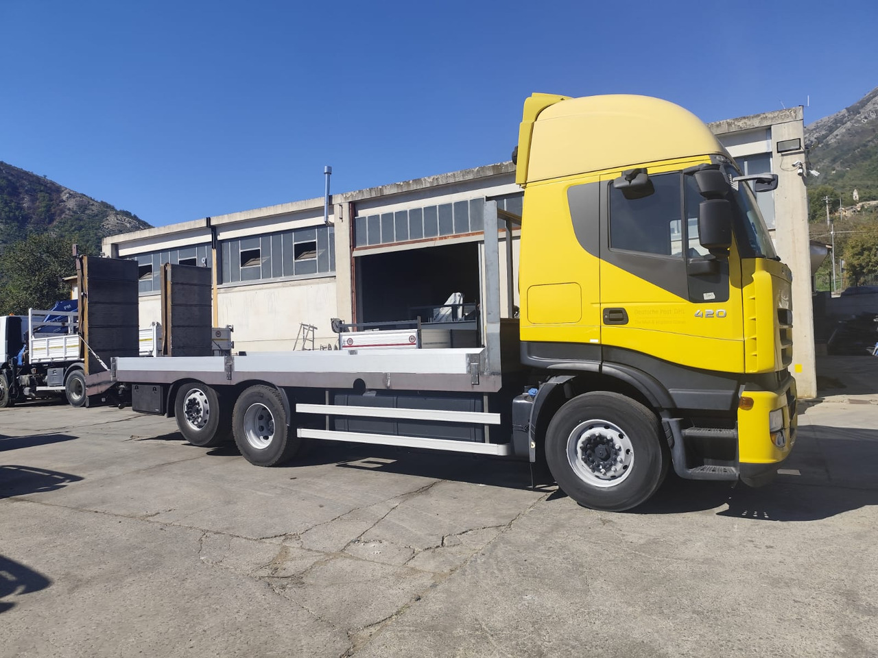 Camion plateau IVECO STRALIS CUBE AD260S42: photos 25