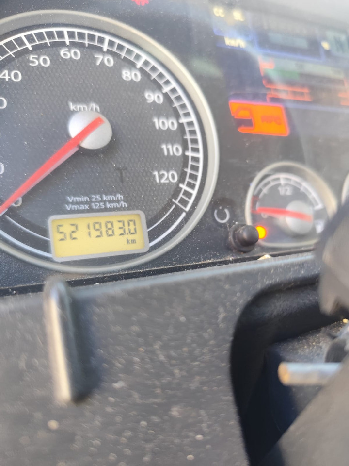 IVECO STRALIS CUBE AD260S42 - Camion plateau: photos 5 IVECO STRALIS CUBE AD260S42 - Camion plateau: photos 5