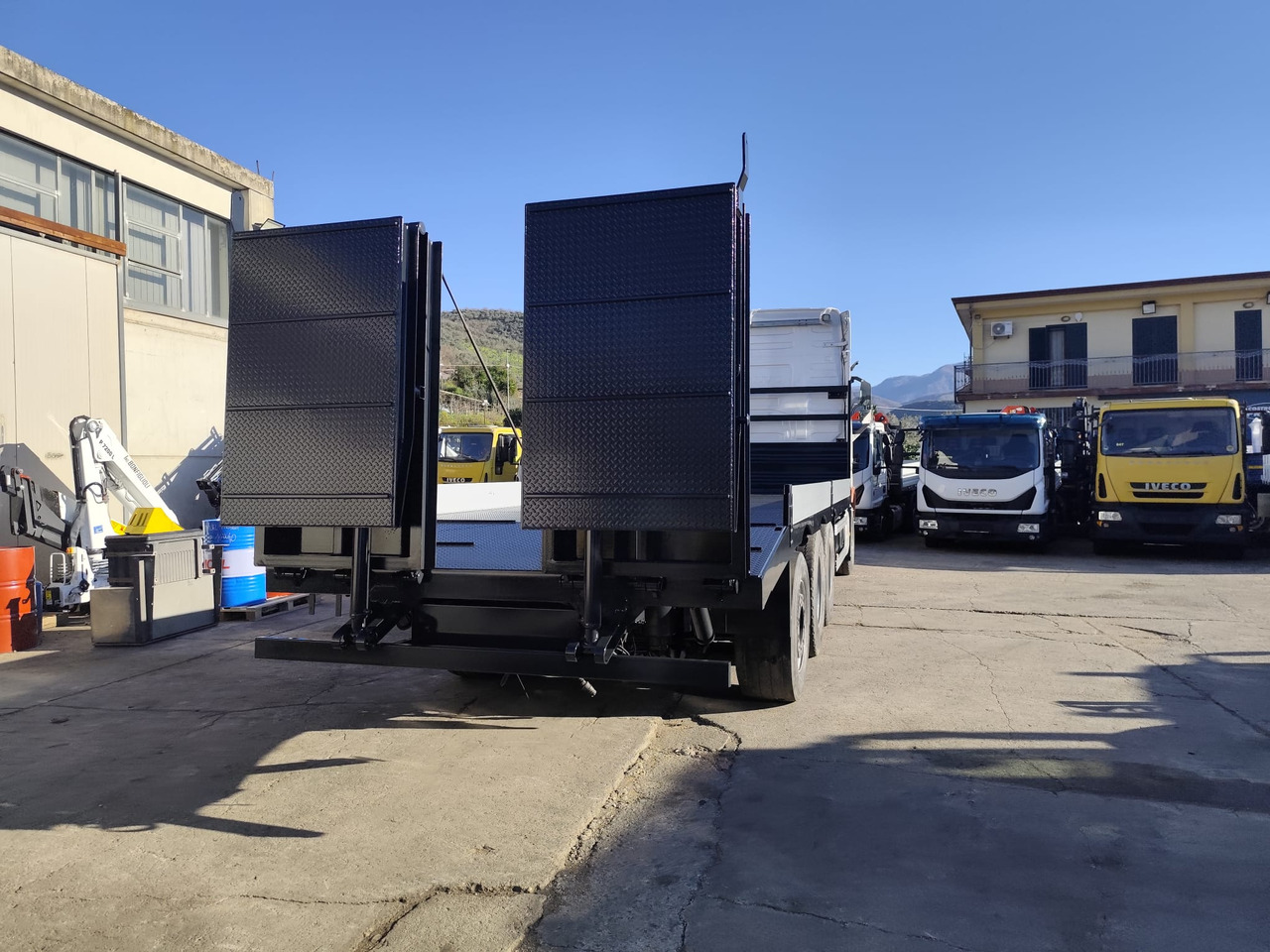 Camion plateau VOLVO FH16.660: photos 25