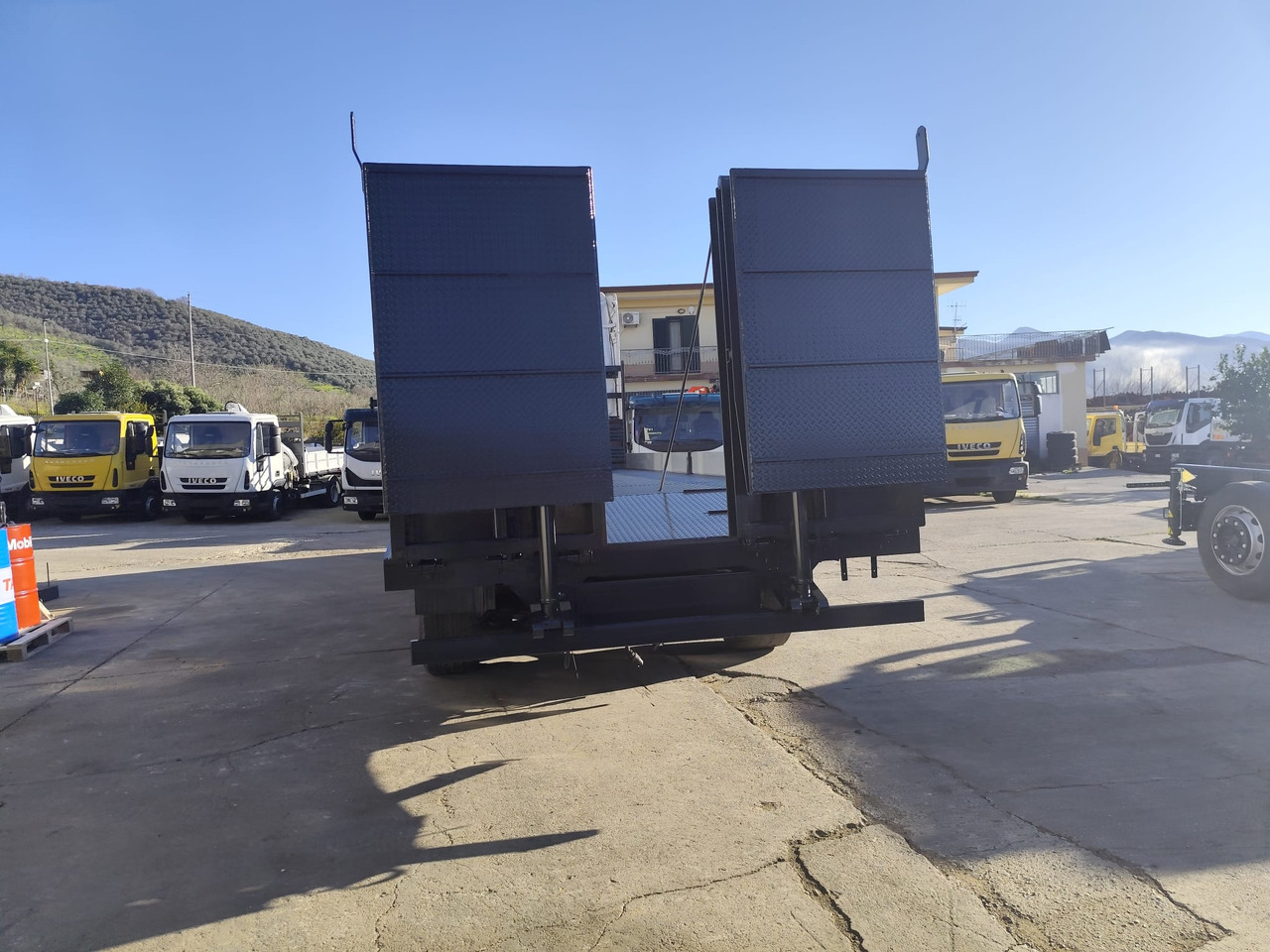 Camion plateau VOLVO FH16.660: photos 28