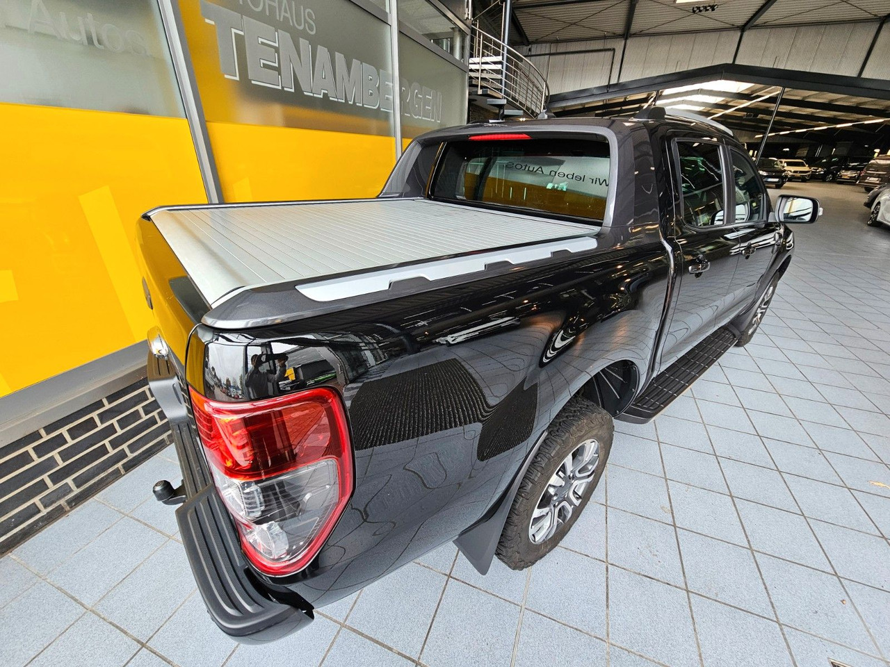 Ford Ranger Wildtrak DoKa 4x4 Standhzg. ACC LED AHK - SUV: photos 3 Ford Ranger Wildtrak DoKa 4x4 Standhzg. ACC LED AHK - SUV: photos 3