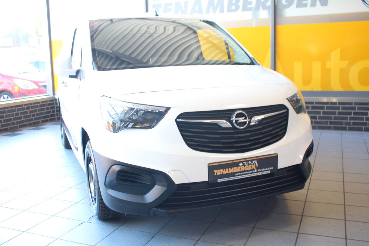 Opel Combo E Cargo Edition Klima PDC Bluetooth AHK - Fourgonnette: photos 2 Opel Combo E Cargo Edition Klima PDC Bluetooth AHK - Fourgonnette: photos 2