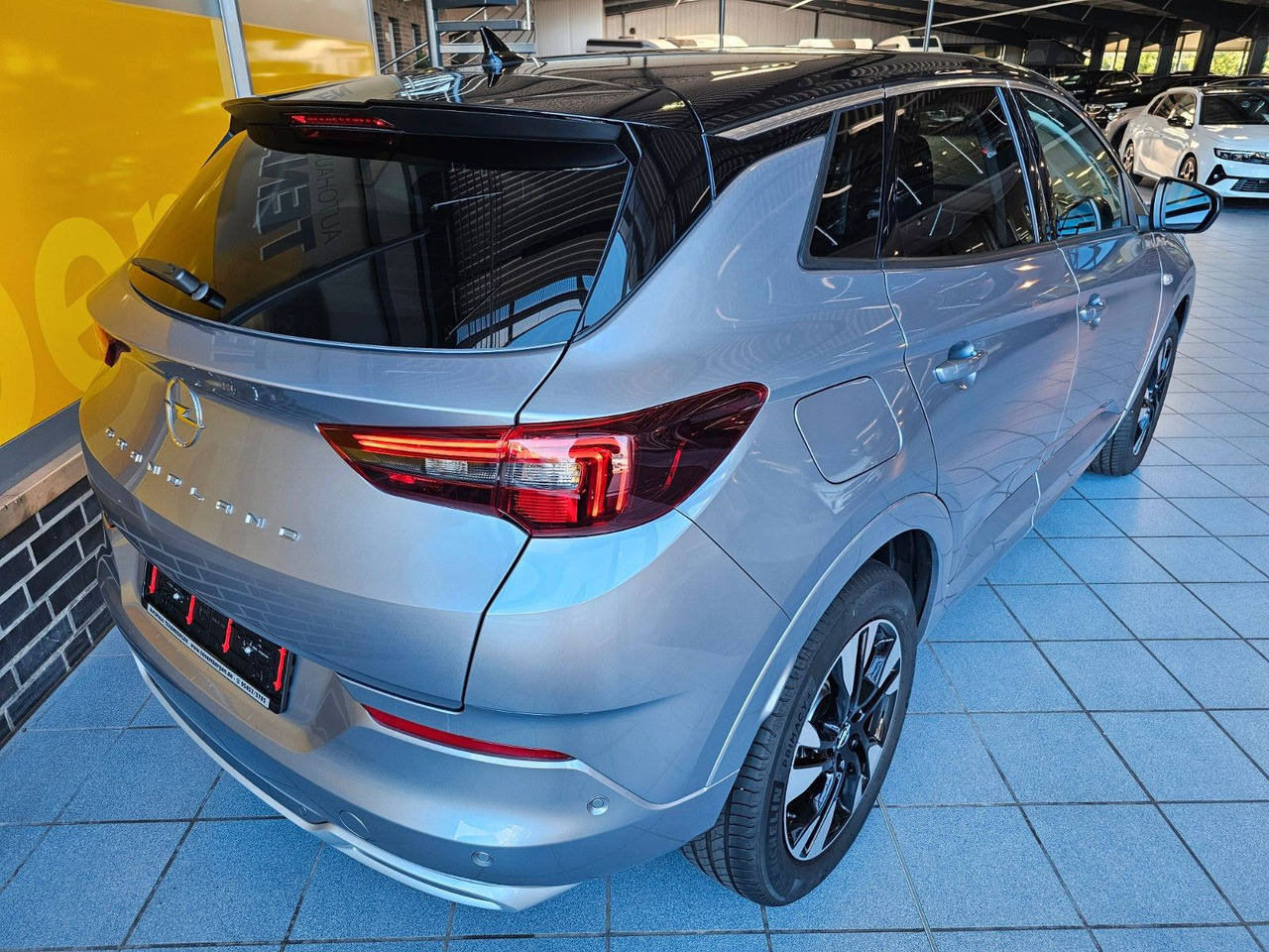 Opel Grandland (X) Elegance IntelliLux 360°Kamera ACC - SUV: photos 4 Opel Grandland (X) Elegance IntelliLux 360°Kamera ACC - SUV: photos 4