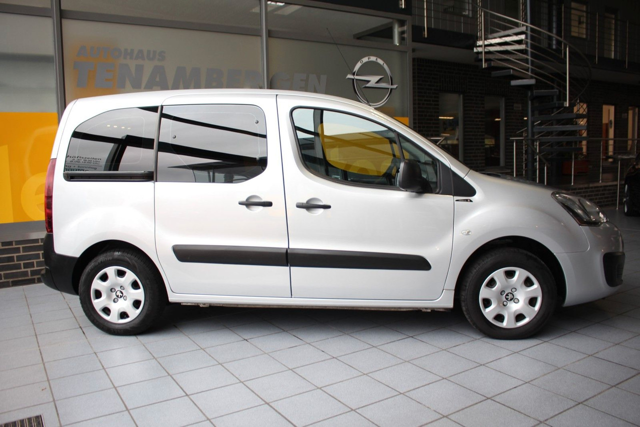 Peugeot Partner Tepee Active Bluetooth Klima AHK - Transport de personnes: photos 3 Peugeot Partner Tepee Active Bluetooth Klima AHK - Transport de personnes: photos 3
