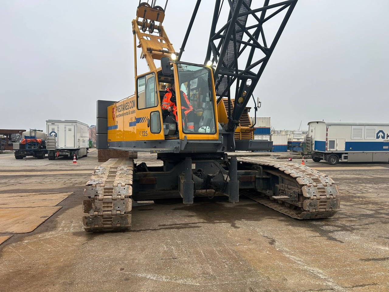 HITACHI SCX900-2 - Grue sur chenilles: photos 1 HITACHI SCX900-2 - Grue sur chenilles: photos 1