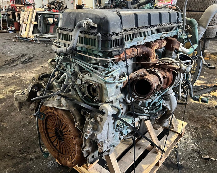 Volvo D13K540 K5 - Moteur: photos 3 Volvo D13K540 K5 - Moteur: photos 3