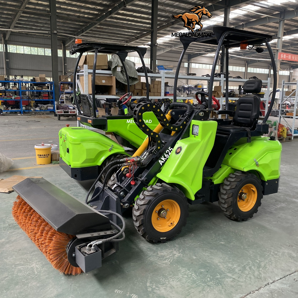 MEGALOAD AK625 Mini Wheel Loader Compact Size Articulated Diesel Kubota Engine P AK625 - Chargeuse sur pneus: photos 5 MEGALOAD AK625 Mini Wheel Loader Compact Size Articulated Diesel Kubota Engine P AK625 - Chargeuse sur pneus: photos 5