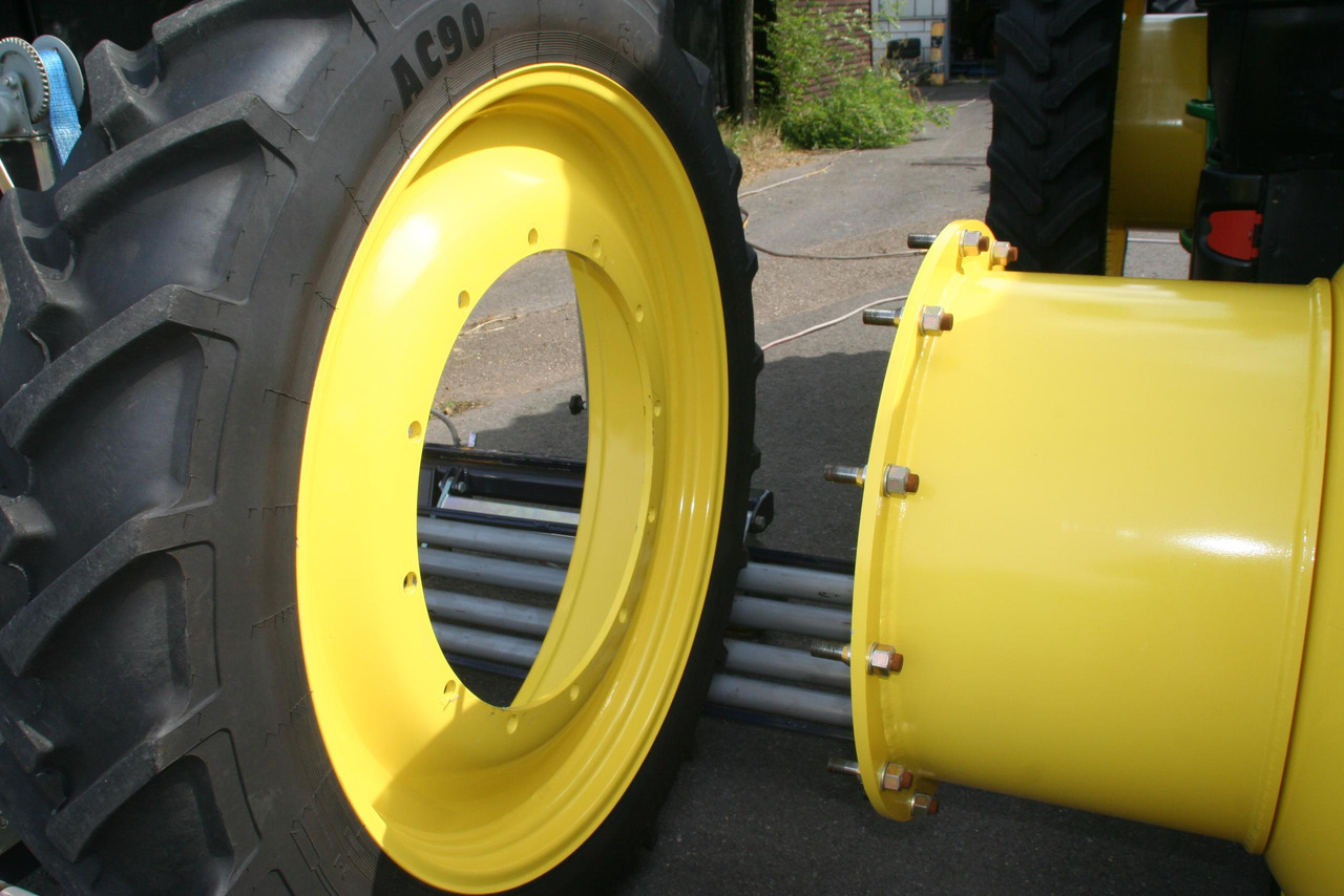 Vari-Quick track-adjustable agricultural rims - Jante pour Machine agricole: photos 5 Vari-Quick track-adjustable agricultural rims - Jante pour Machine agricole: photos 5