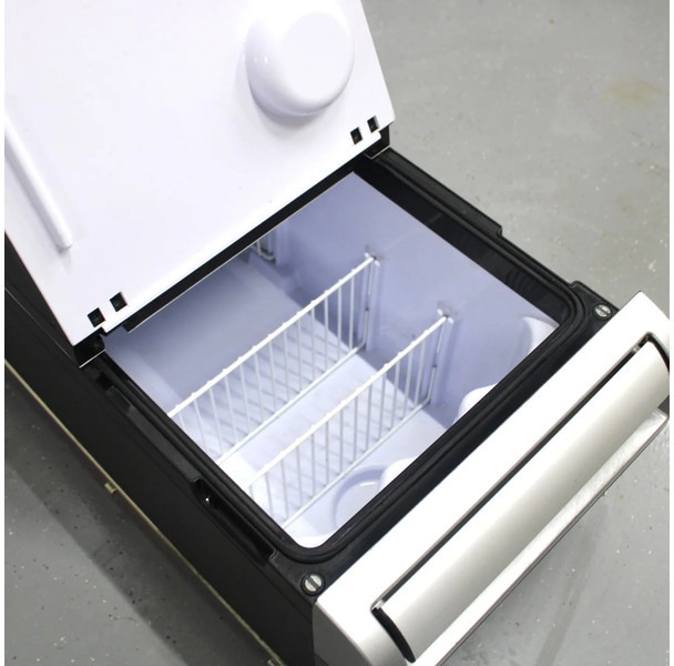 DAF XF106 Koelkast 2133309 Euro 6 - Système électrique pour Camion: photos 3 DAF XF106 Koelkast 2133309 Euro 6 - Système électrique pour Camion: photos 3