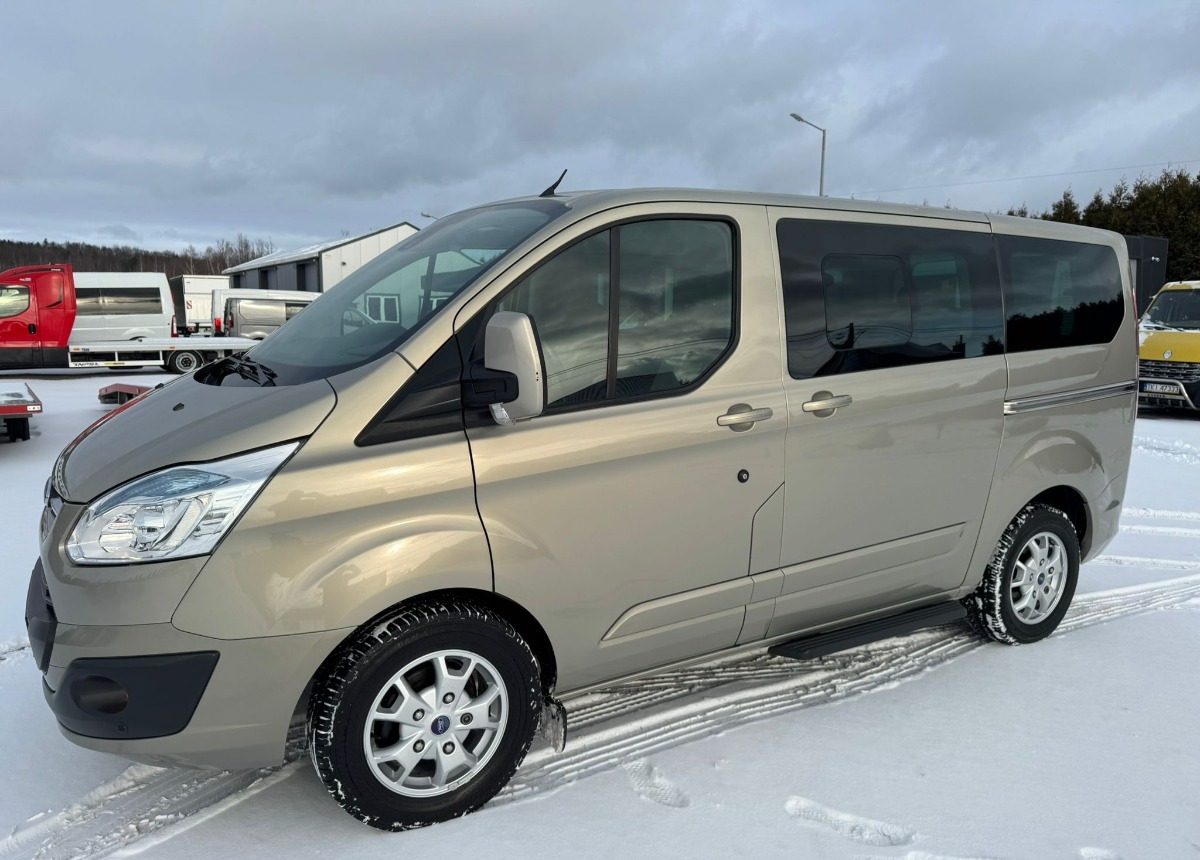 Ford Tourneo Connect Stan Jak Nowy - Bogato Wyposażony Turneo 8-osobowy - Minibus, Transport de personnes: photos 1 Ford Tourneo Connect Stan Jak Nowy - Bogato Wyposażony Turneo 8-osobowy - Minibus, Transport de personnes: photos 1