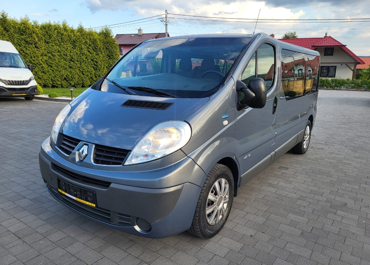 Renault Trafic 9 -osobowy Salon Polska I właściciel Bezwypadkowy Lakier - Minibus, Transport de personnes: photos 5 Renault Trafic 9 -osobowy Salon Polska I właściciel Bezwypadkowy Lakier - Minibus, Transport de personnes: photos 5