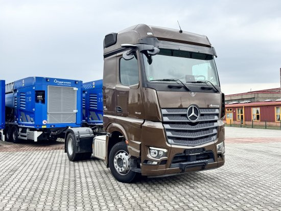 Mercedes-Benz Actros 1848 Gigaspace, Retarder, Standklima Retarder, Mirrow Cam, mehrere Einheiten - Tracteur routier: photos 1 Mercedes-Benz Actros 1848 Gigaspace, Retarder, Standklima Retarder, Mirrow Cam, mehrere Einheiten - Tracteur routier: photos 1