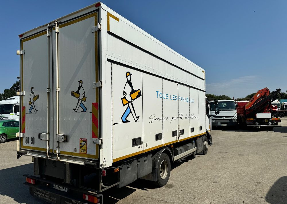 Renault D12 - Camion plateau: photos 4 Renault D12 - Camion plateau: photos 4