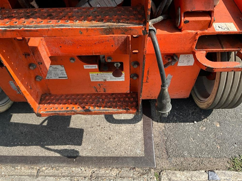 Skyjack SJ III-4626 - Engins de chantier: photos 5 Skyjack SJ III-4626 - Engins de chantier: photos 5