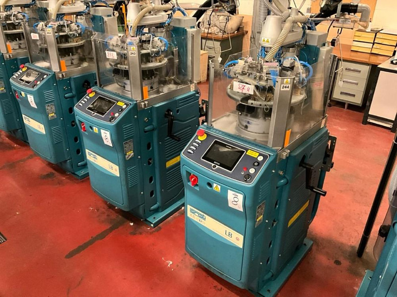 Lonati LB04E7 - Matériel industriel: photos 1 Lonati LB04E7 - Matériel industriel: photos 1