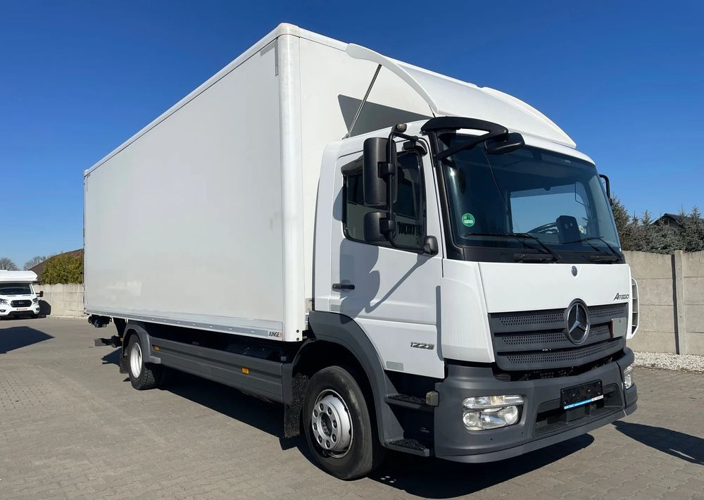 Mercedes-Benz ATEGO 1223 - Camion fourgon: photos 2 Mercedes-Benz ATEGO 1223 - Camion fourgon: photos 2