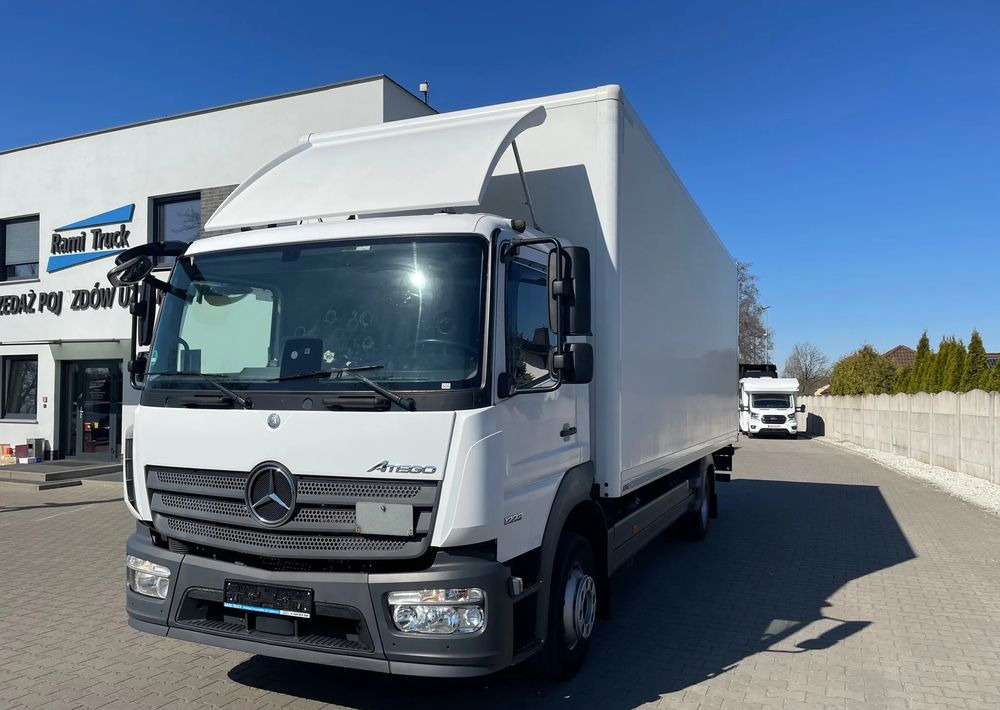 Mercedes-Benz ATEGO 1223 - Camion fourgon: photos 1 Mercedes-Benz ATEGO 1223 - Camion fourgon: photos 1