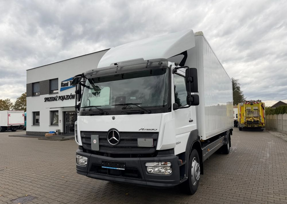 Mercedes-Benz ATEGO 1524 - Camion fourgon: photos 1 Mercedes-Benz ATEGO 1524 - Camion fourgon: photos 1