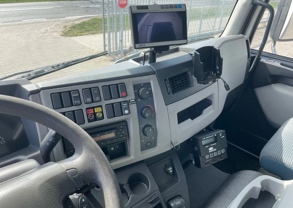 Camion frigorifique Volvo FL 18.260 CHŁODNIA, EURO 5!: photos 10