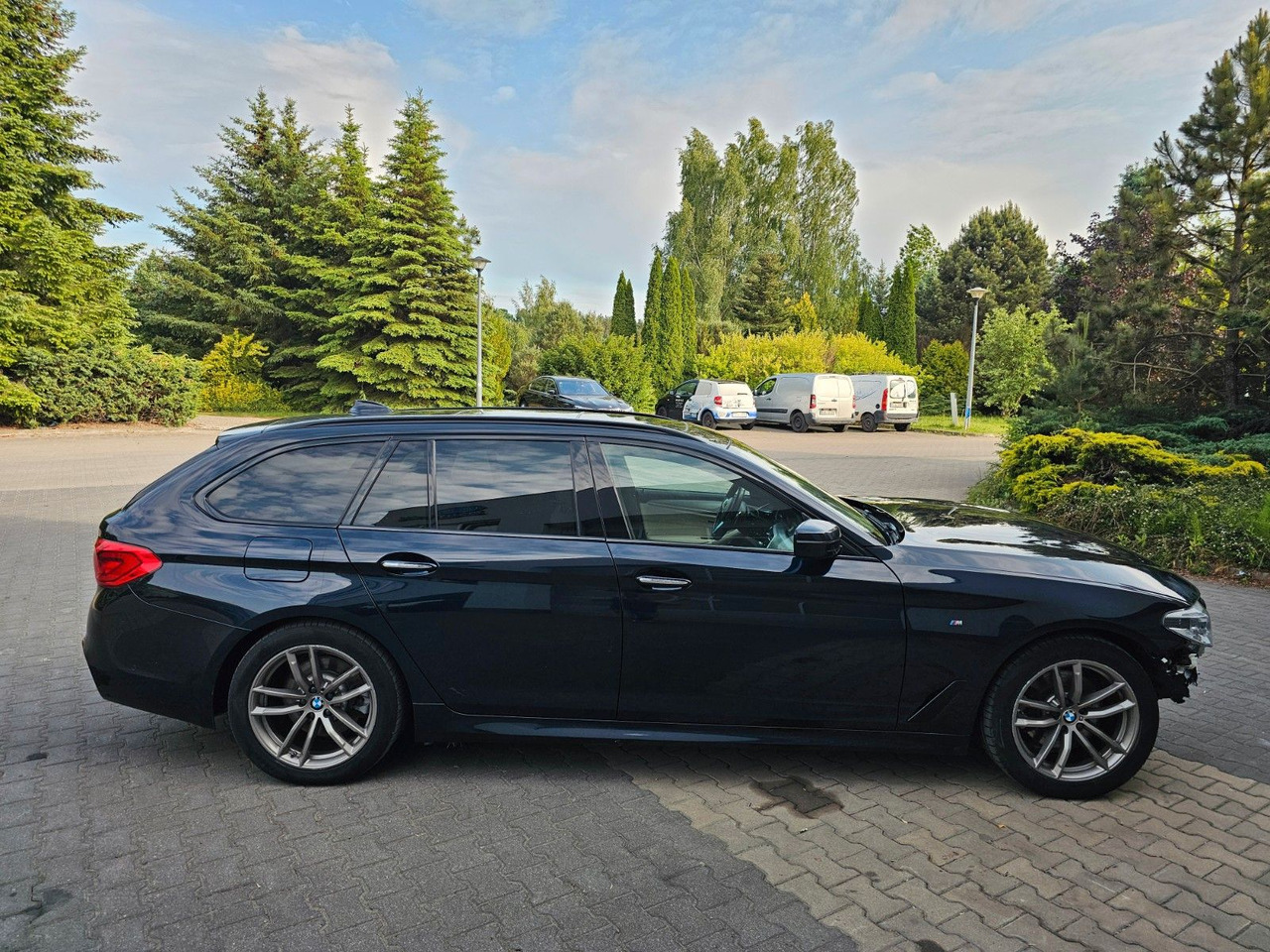 BMW 520 d M Packet Luftsitze Harman-K TOP Ausstatt. - Voiture: photos 5 BMW 520 d M Packet Luftsitze Harman-K TOP Ausstatt. - Voiture: photos 5