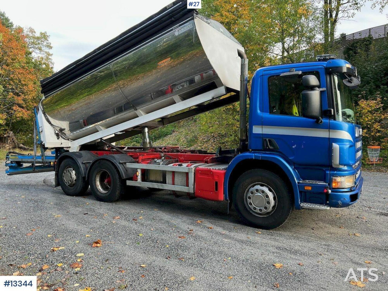 2002 Scania P94G asphalt sprider WATCH VIDEO - Répandeuse: photos 1 2002 Scania P94G asphalt sprider WATCH VIDEO - Répandeuse: photos 1