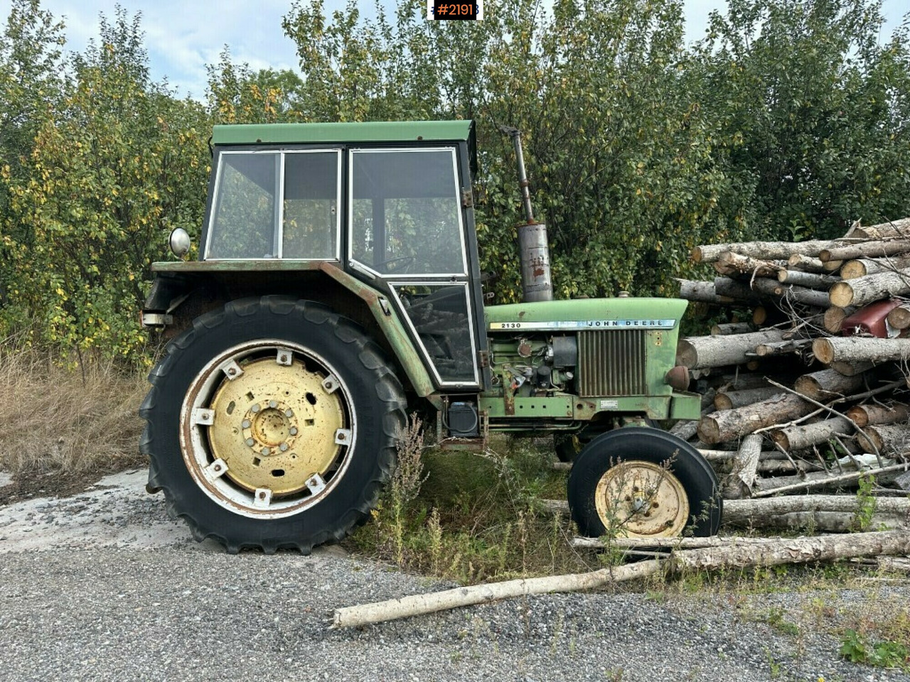 John Deere 2130 Tractor - Tracteur agricole: photos 2 John Deere 2130 Tractor - Tracteur agricole: photos 2