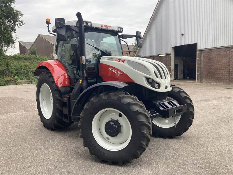 Steyr PROFI 4125 CVT - Tracteur agricole: photos 5 Steyr PROFI 4125 CVT - Tracteur agricole: photos 5