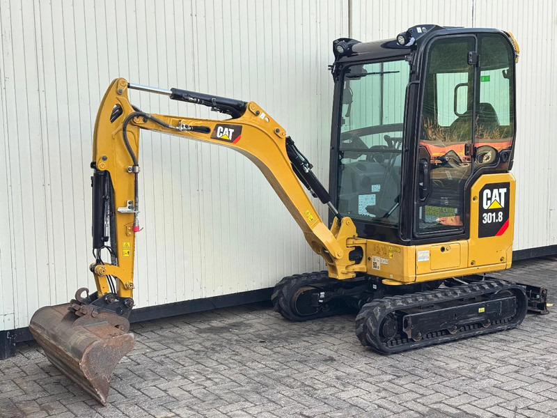 Caterpillar 301.8 NextGen - Mini pelle: photos 1 Caterpillar 301.8 NextGen - Mini pelle: photos 1
