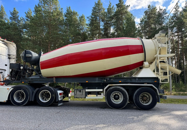 Liebherr12m3 Perävaunu - Semi-remorque malaxeur: photos 1 Liebherr12m3 Perävaunu - Semi-remorque malaxeur: photos 1