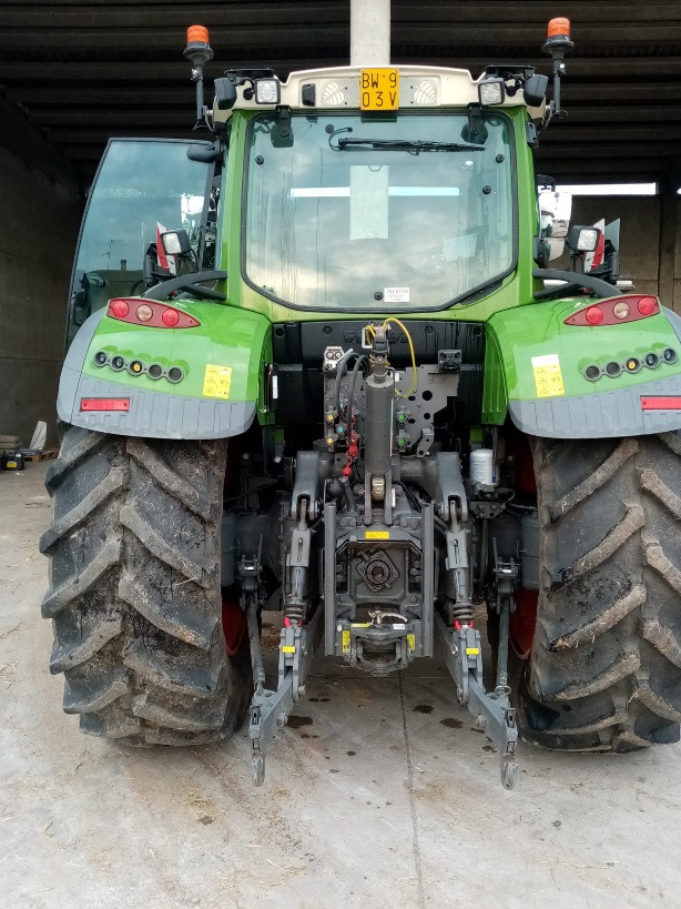 FENDT 320 VARIO - Tracteur agricole: photos 3 FENDT 320 VARIO - Tracteur agricole: photos 3
