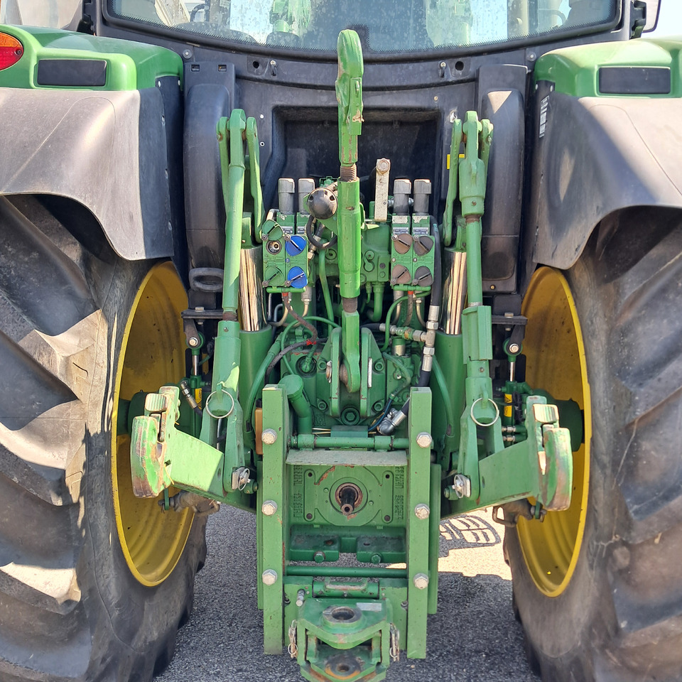 JOHN DEERE 6125R - Tracteur agricole: photos 4 JOHN DEERE 6125R - Tracteur agricole: photos 4
