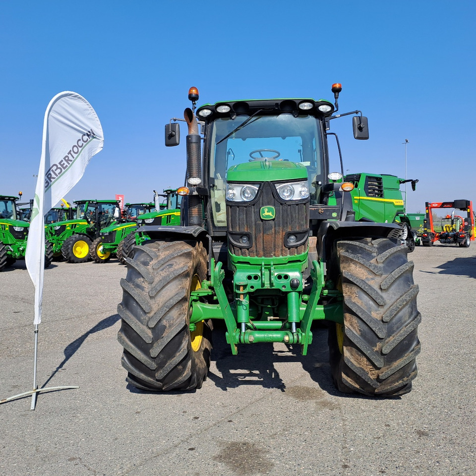 JOHN DEERE 6210R - Tracteur agricole: photos 2 JOHN DEERE 6210R - Tracteur agricole: photos 2