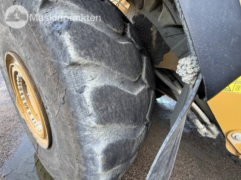 Chargeuse sur pneus CAT 980: photos 10