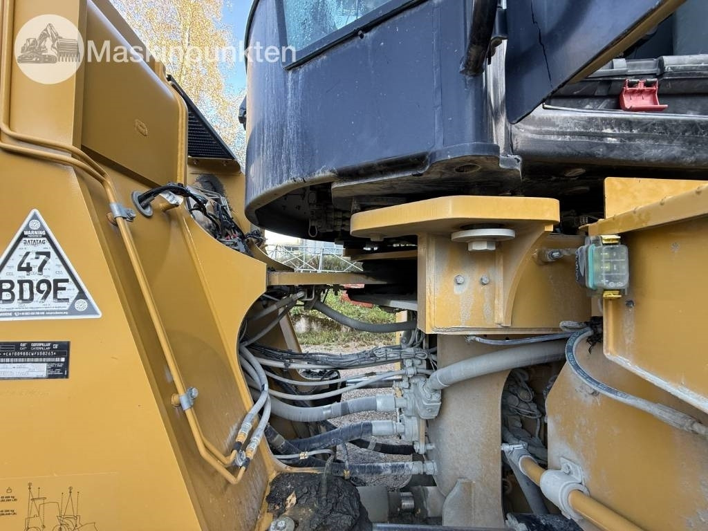 Chargeuse sur pneus CAT 980: photos 17