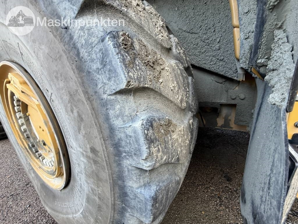 Chargeuse sur pneus CAT 980: photos 12