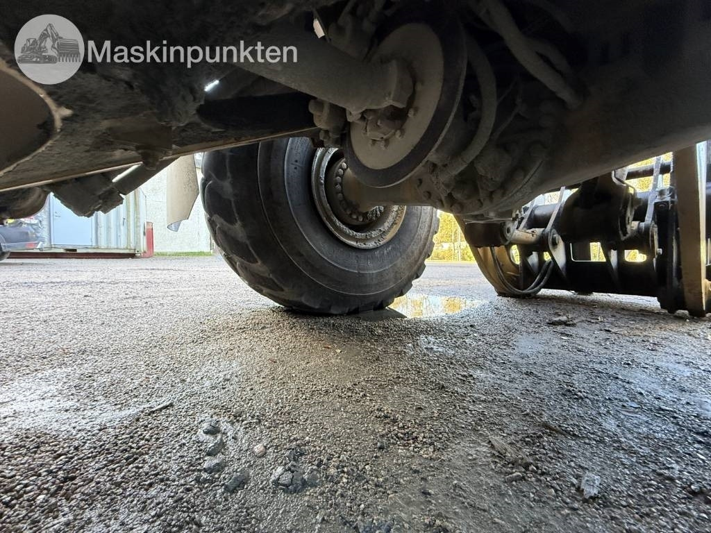 Chargeuse sur pneus CAT 980: photos 47