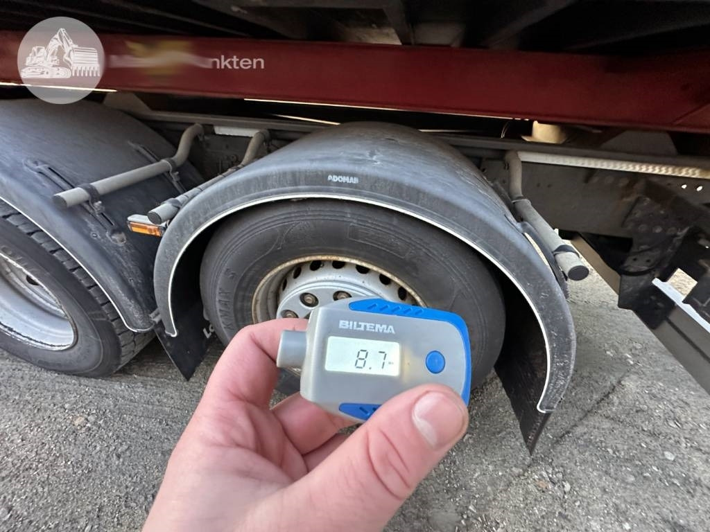 Camion porte-conteneur/ Caisse mobile DAF XF 530: photos 39