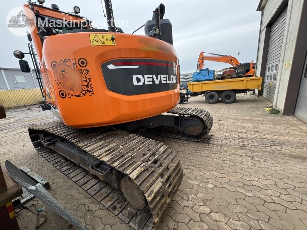 Develon DX 235 LCR - Pelle sur chenille: photos 2 Develon DX 235 LCR - Pelle sur chenille: photos 2