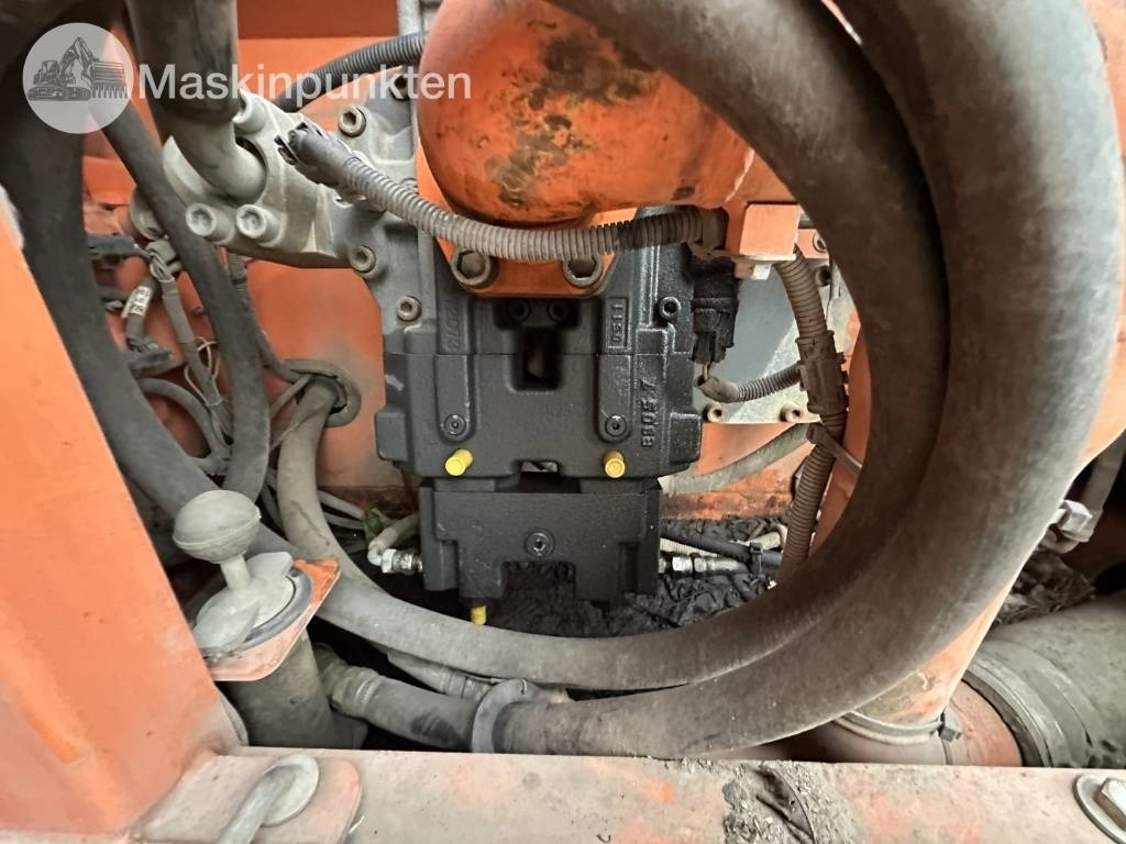 Pelle sur pneus Doosan DX 140 W med vagn och redskap: photos 41 Pelle sur pneus Doosan DX 140 W med vagn och redskap: photos 41