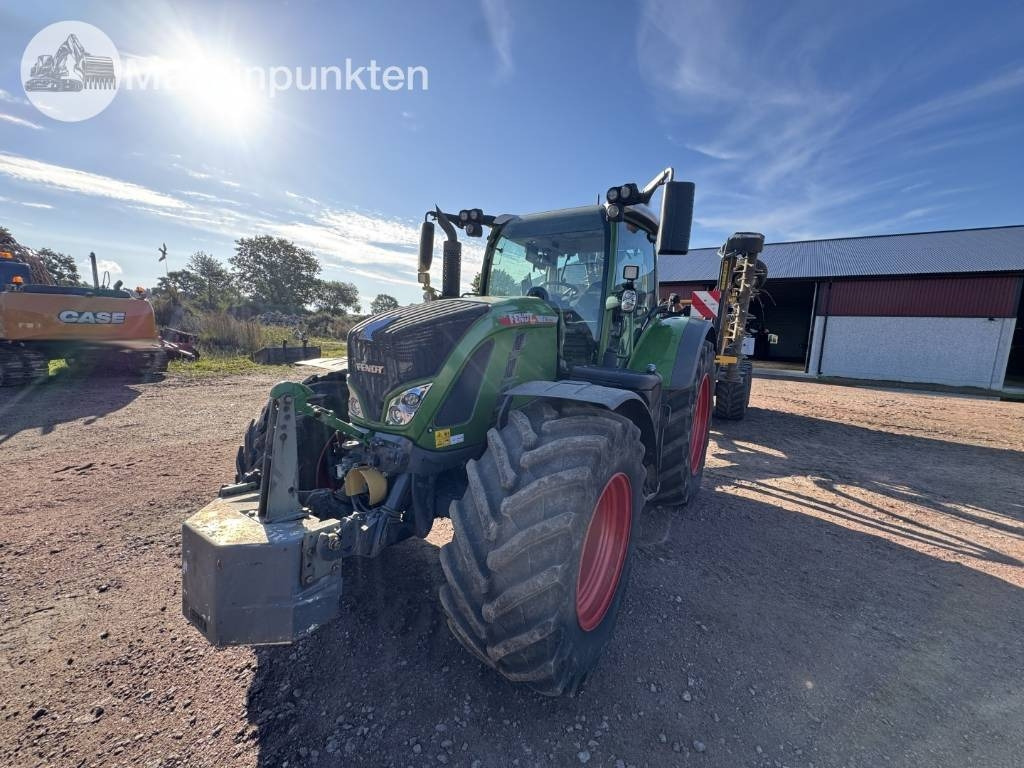 Fendt 724 Vario - Tracteur agricole: photos 1 Fendt 724 Vario - Tracteur agricole: photos 1