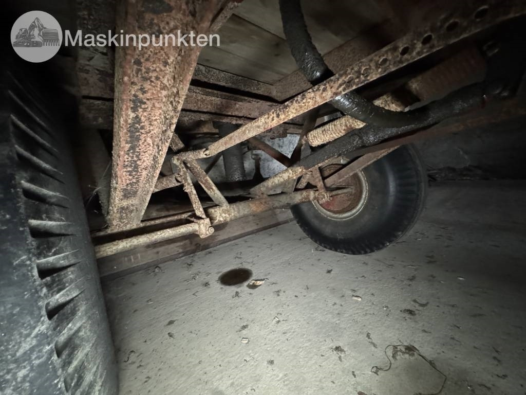 Semi-remorque benne Håkantorps vagn med sidotipp: photos 19 Semi-remorque benne Håkantorps vagn med sidotipp: photos 19