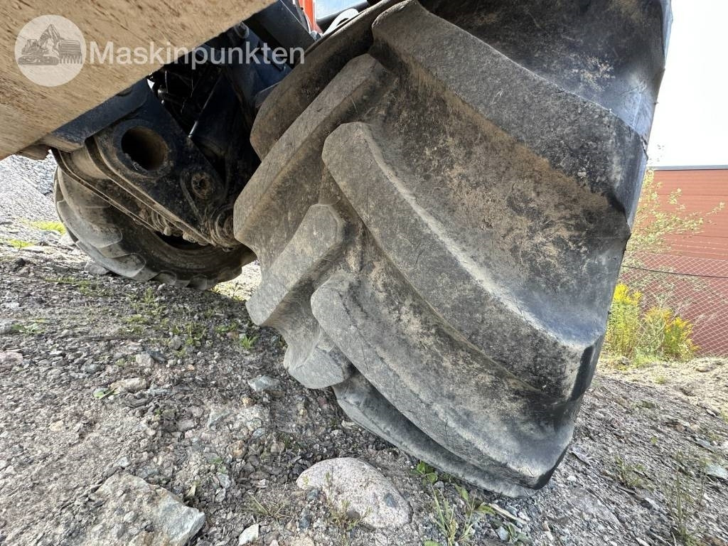 Hitachi ZX 140 W-5B  — crédit-bail Hitachi ZX 140 W-5B: photos 33