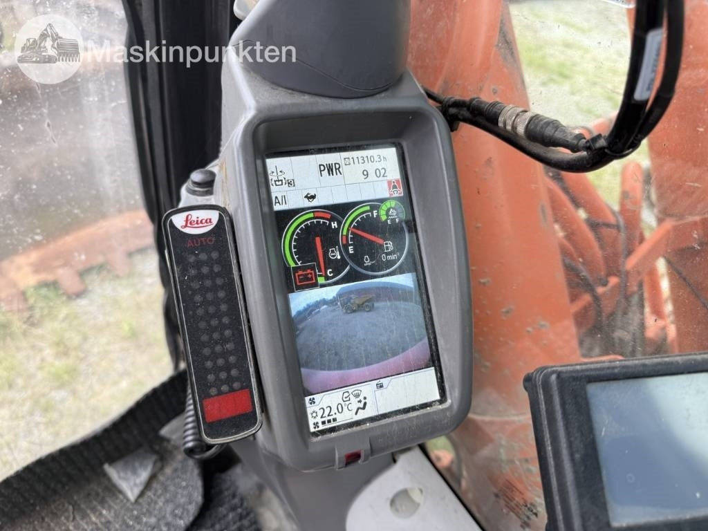 Hitachi ZX 300 LC-6 - Pelle sur chenille: photos 2 Hitachi ZX 300 LC-6 - Pelle sur chenille: photos 2