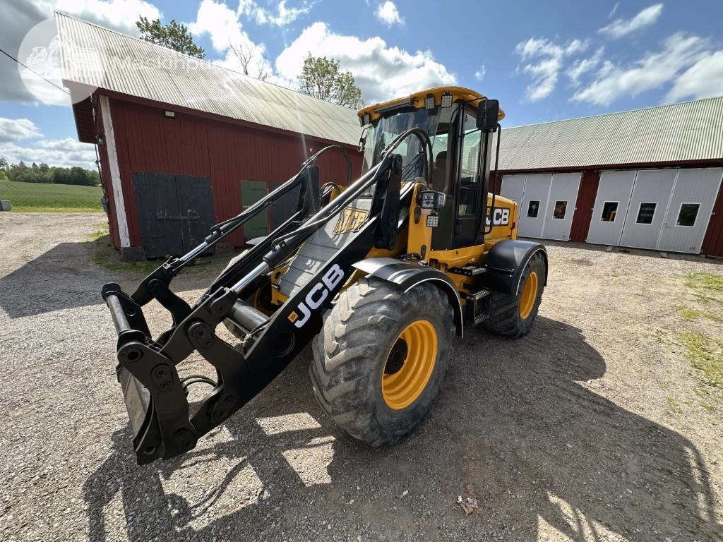 JCB 412 - Chargeuse sur pneus: photos 1 JCB 412 - Chargeuse sur pneus: photos 1