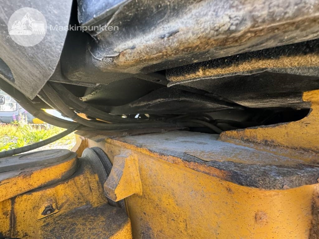 Chargeuse sur pneus JCB 413 K: photos 16 Chargeuse sur pneus JCB 413 K: photos 16